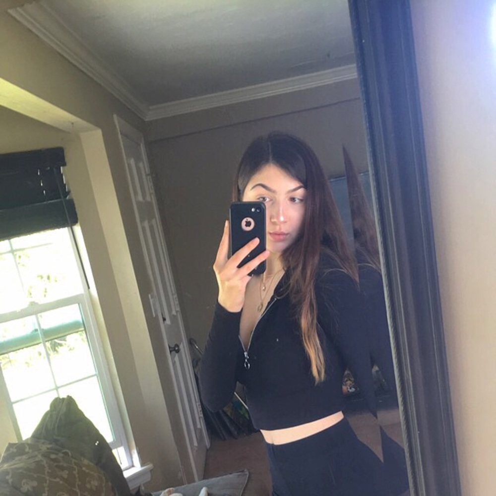 Meet your Posher, Hannah